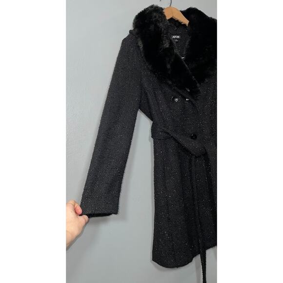 Black Metallic Sparkle Belt Jacket Size 12 Tweed Coat Faux Fur Collar Whimsigoth - Picture 2 of 16
